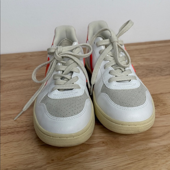 Veja CWL White and Orange Sneakers - Picture 4 of 14